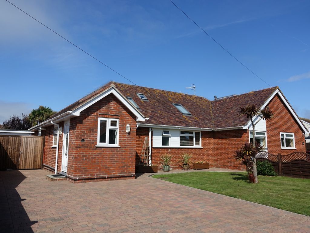 4 bed bungalow for sale in Tythe Barn Road, Selsey, Chichester PO20, £