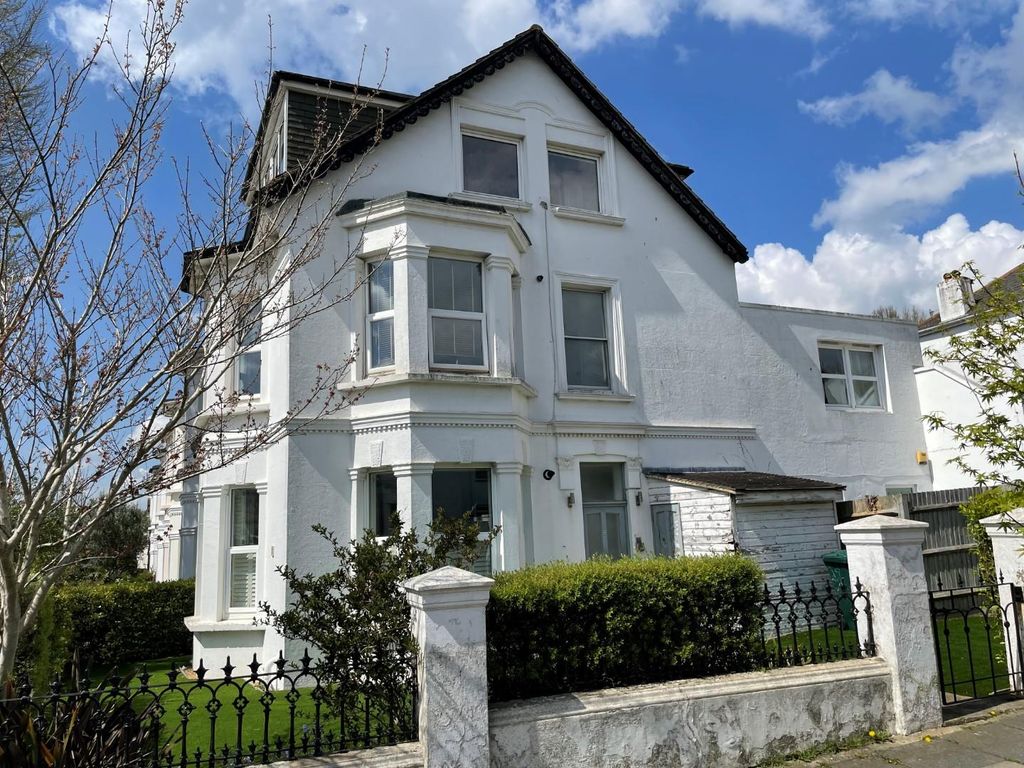 Studio to rent in Hove Park Villas, Hove BN3 Zoopla