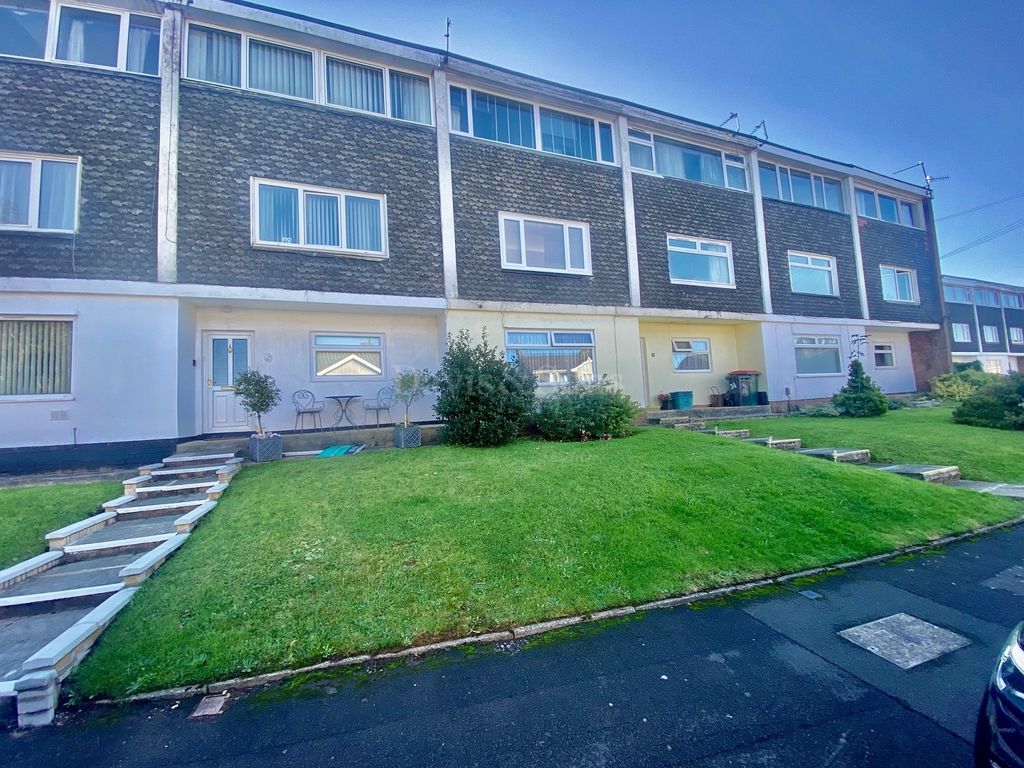 2 bed for sale in AlltYrYn Crescent, Newport, Gwent. NP20