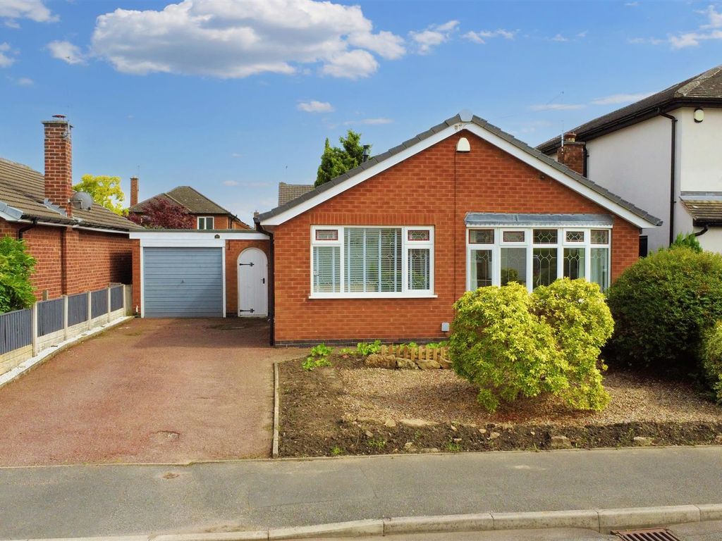 2 bed detached bungalow for sale in Normanby Road, Wollaton, Nottingham