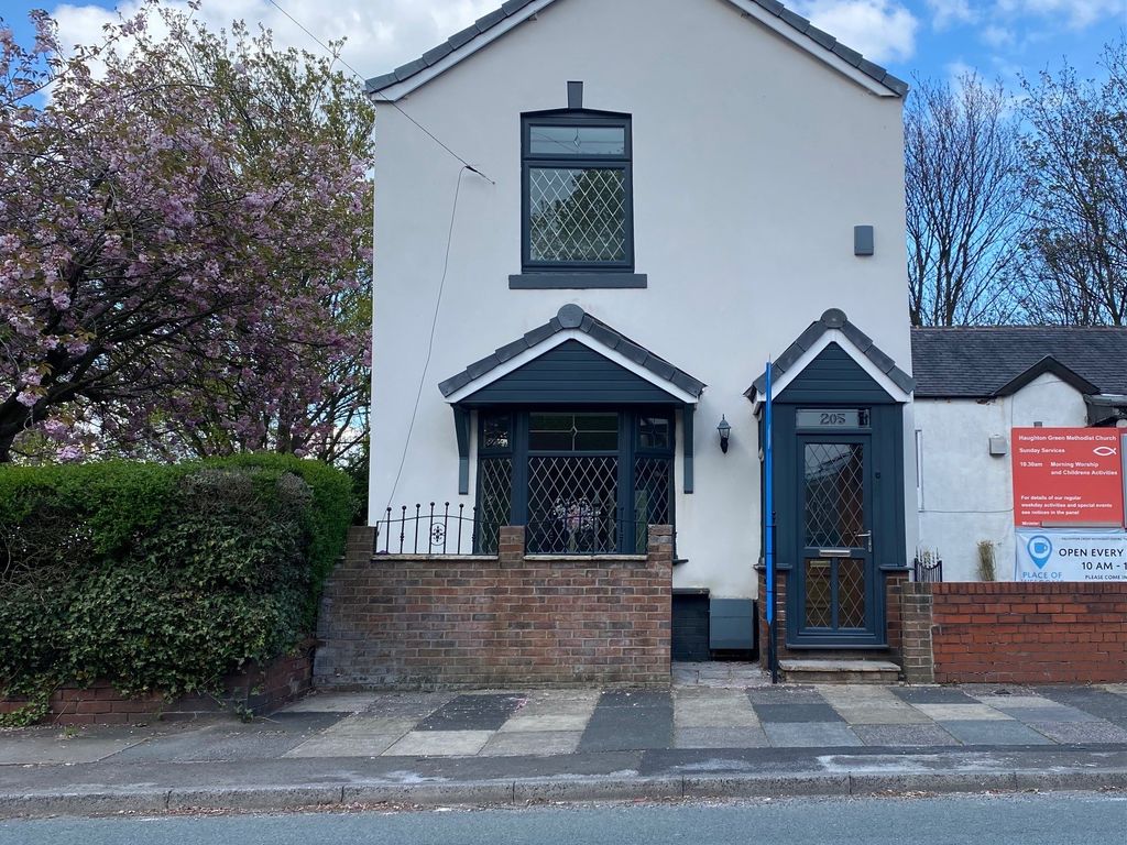 3 bed detached house for sale in Two Trees Lane, Denton, Manchester M34