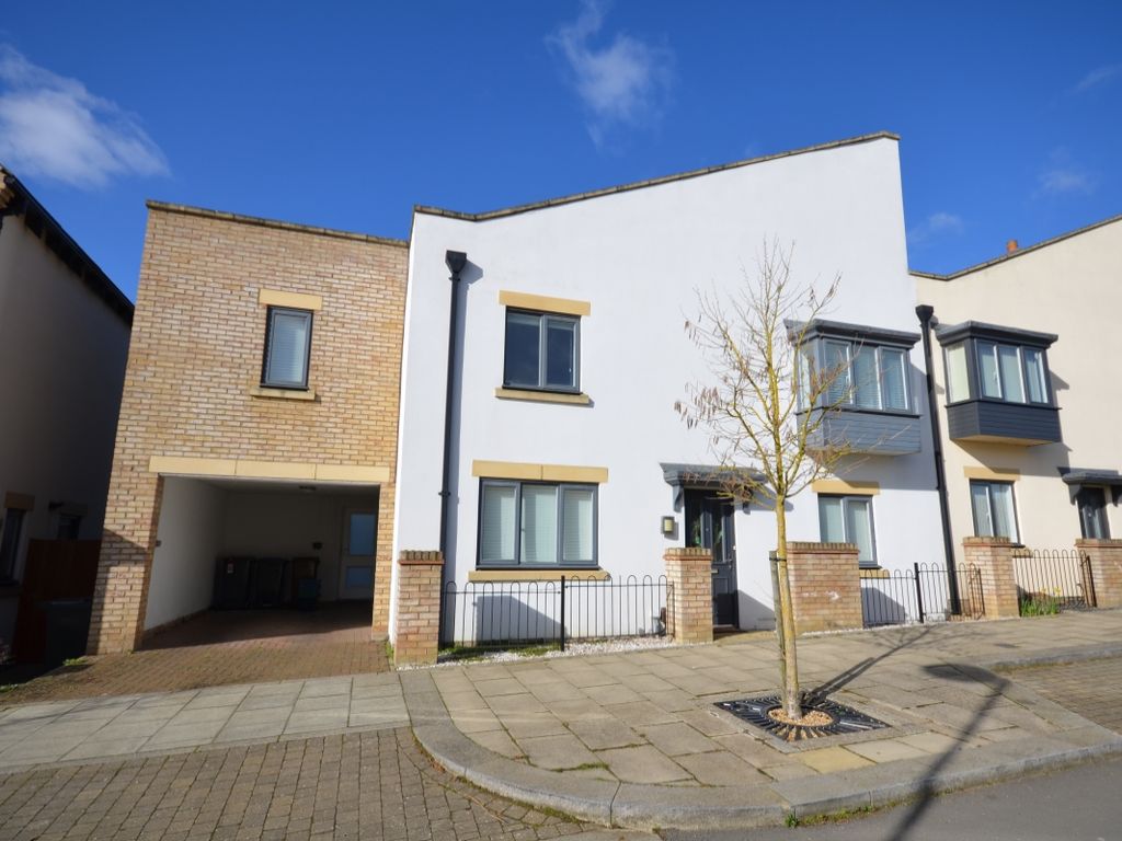 4 bed terraced house to rent in Ashby Wood Drive, Upton, Northampton