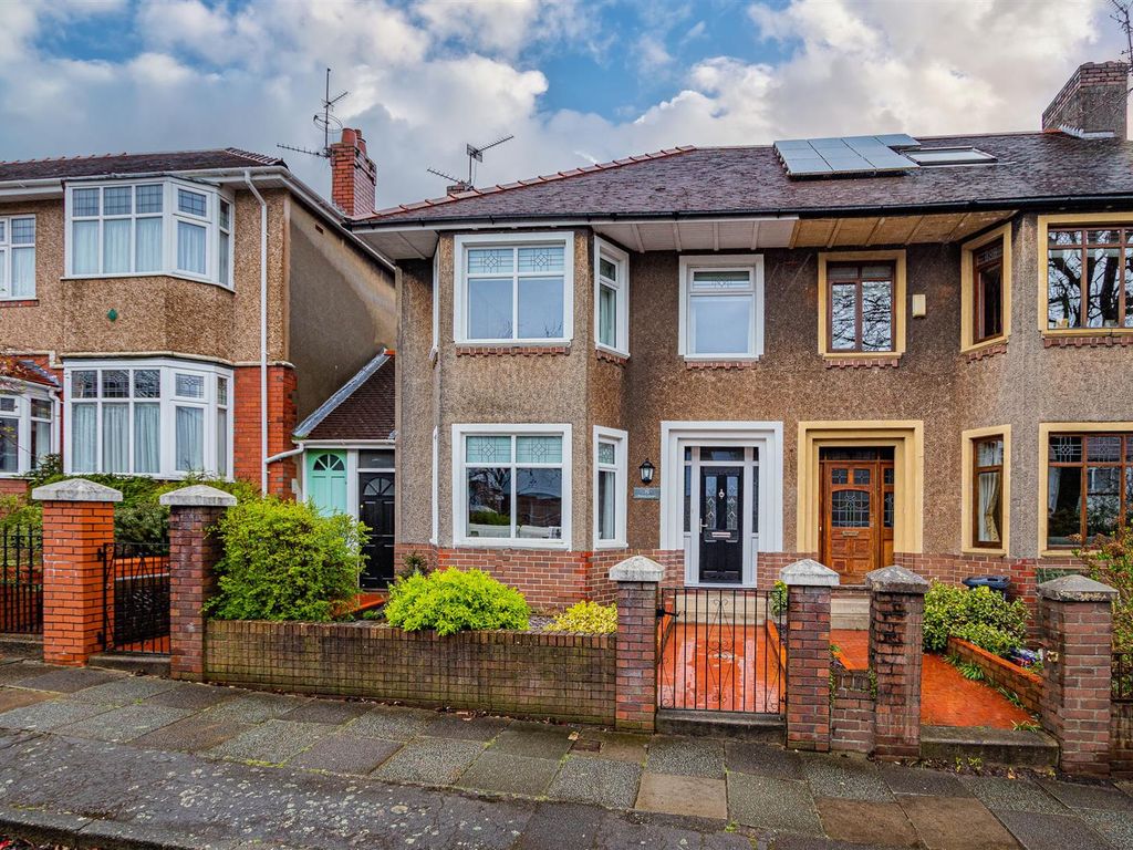 3 bed end terrace house for sale in Melrose Avenue, Penylan, Cardiff