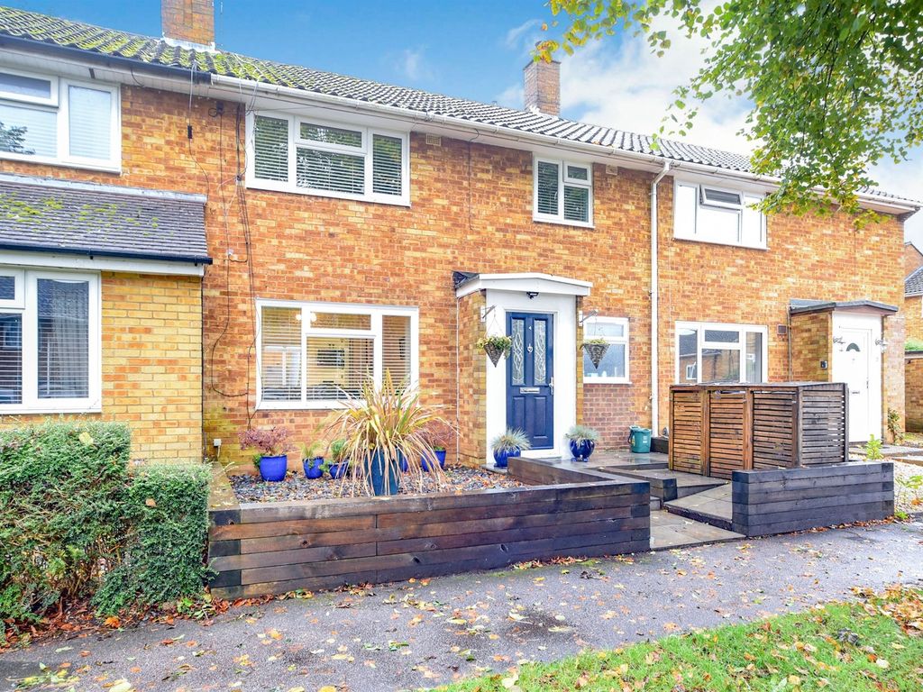 3 bed terraced house for sale in Shepherds Green, Hemel Hempstead HP1, £425,000 Zoopla