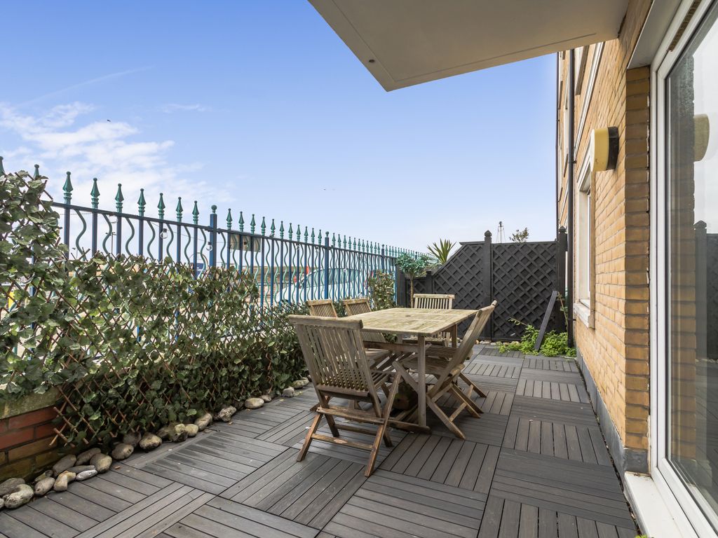 3 bed flat to rent in The Strand, Brighton Marina Village, Brighton BN2