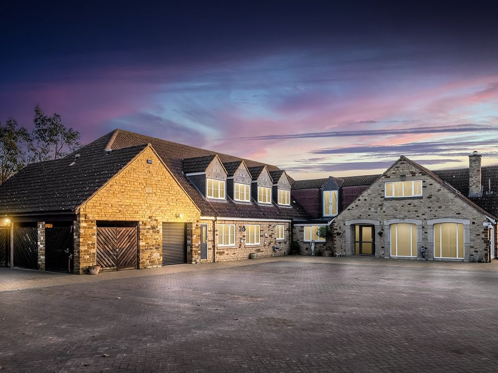 6 bed detached house for sale in The Knoll, Grendon, Northampton NN7 Zoopla