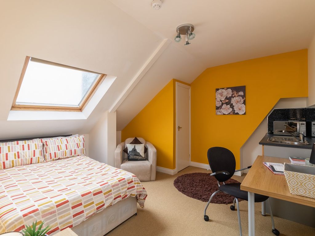 Studio to rent in Roker Avenue, Sunderland SR6, £445 pcm Zoopla