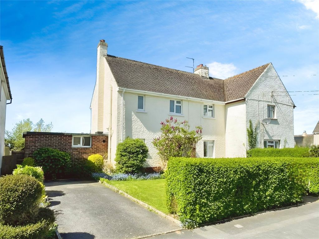 3 bed semidetached house for sale in Elmlea Avenue, Fremington