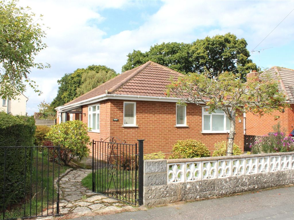 2 bed bungalow for sale in Woodfield Road, Bearcross, Bournemouth