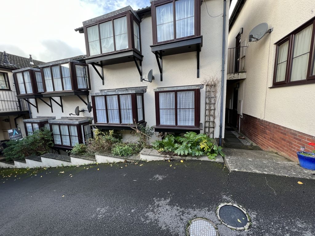 1 bed flat to rent in Red Lion Place, Old Town Street, Dawlish EX7 Zoopla
