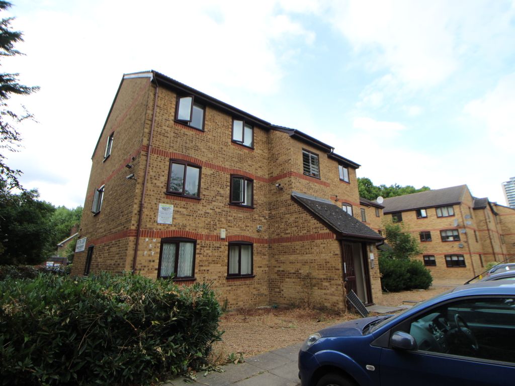 Britton Court, London E15  