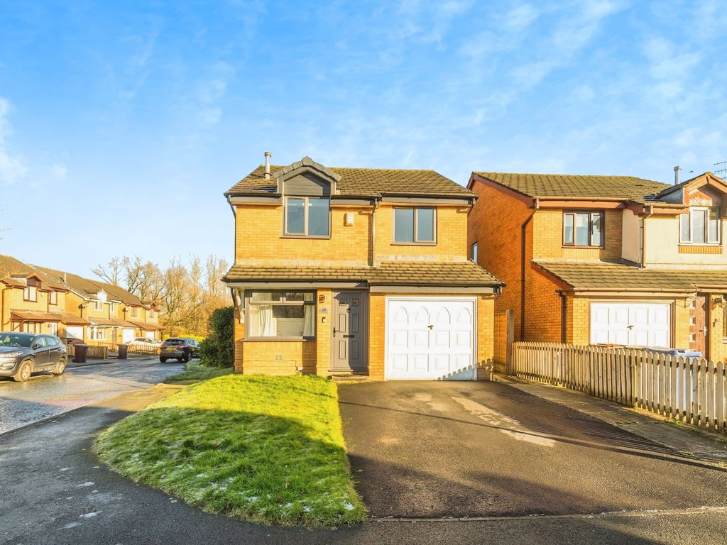 4 bed detached house for sale in The Spinney, Burnley, Lancashire BB12