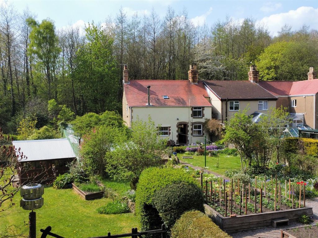 3 bed end terrace house for sale in Hawthorns, Drybrook GL17 Zoopla