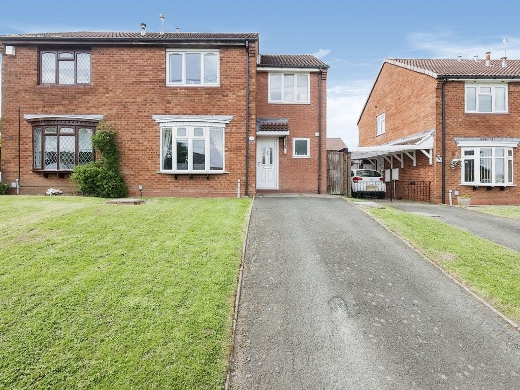 4 bed semidetached house for sale in Gleads Croft, Halesowen B62 Zoopla
