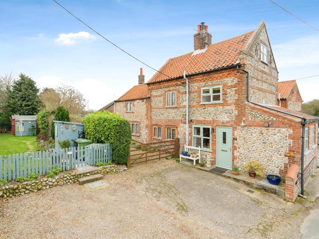 2 bed property for sale in Holt Road, Sharrington, Melton Constable