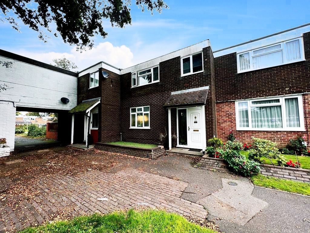 3 bed terraced house for sale in Chaucer Road, Farnborough, Hampshire
