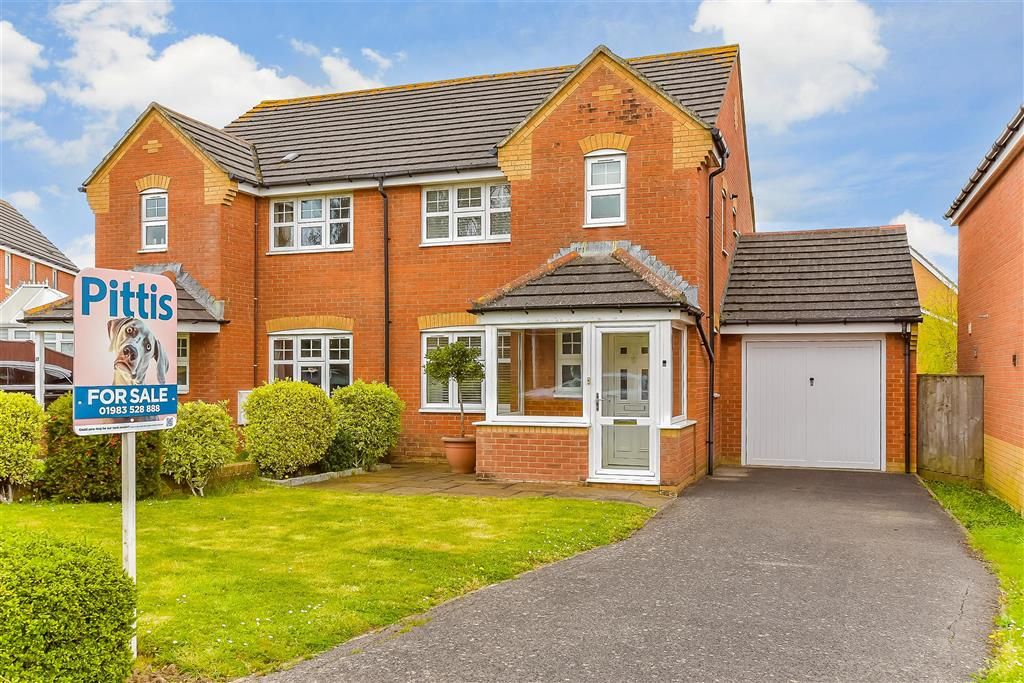 3 bed semidetached house for sale in Sylvan Drive, Newport, Isle Of