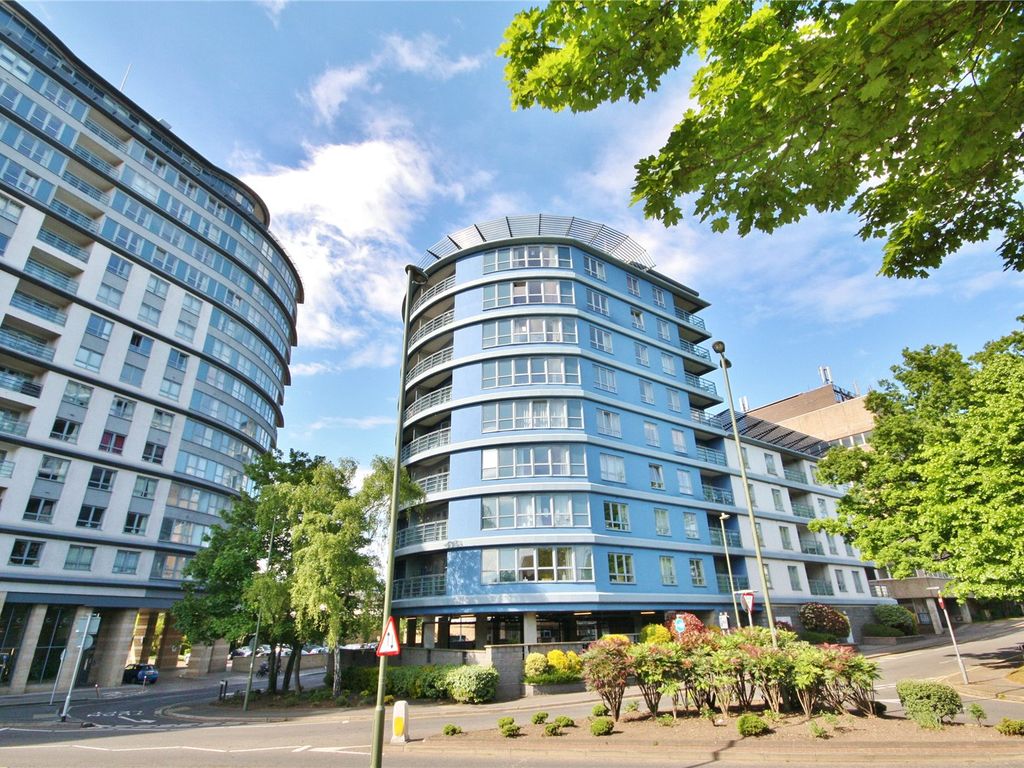 1 bed flat for sale in The Exchange, Oriental Road, Woking, Surrey GU22