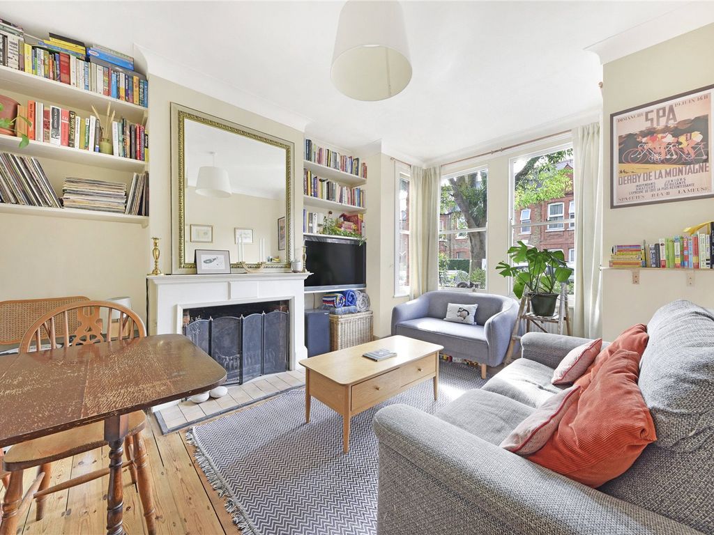 2 bed flat for sale in Fleeming Road, Walthamstow, London E17, £500,000