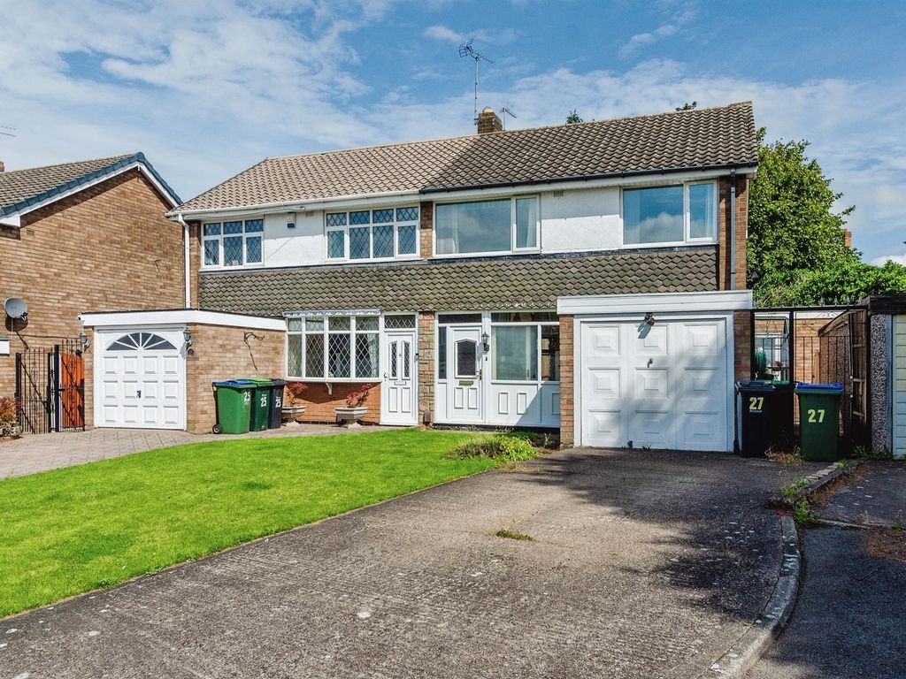3 bed semidetached house for sale in Blakedon Road, Wednesbury WS10, £