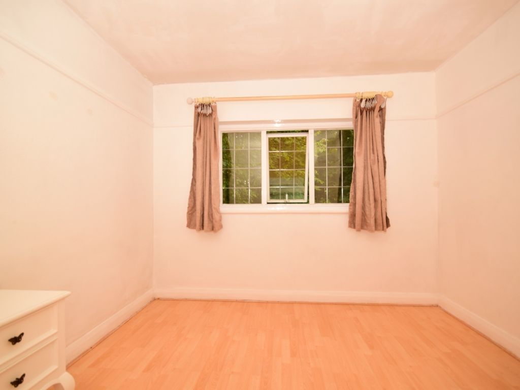 1 bed end terrace house to rent in Firs Road, Kenley CR8, £1,100 pcm