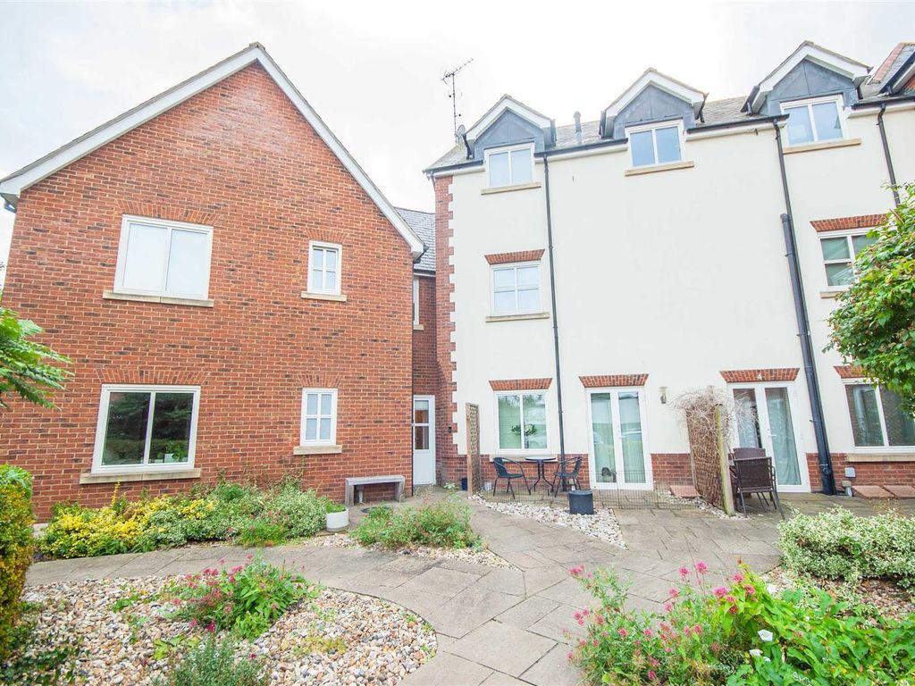 2 bed for sale in Sandford Road, Nr City Centre, Chelmsford