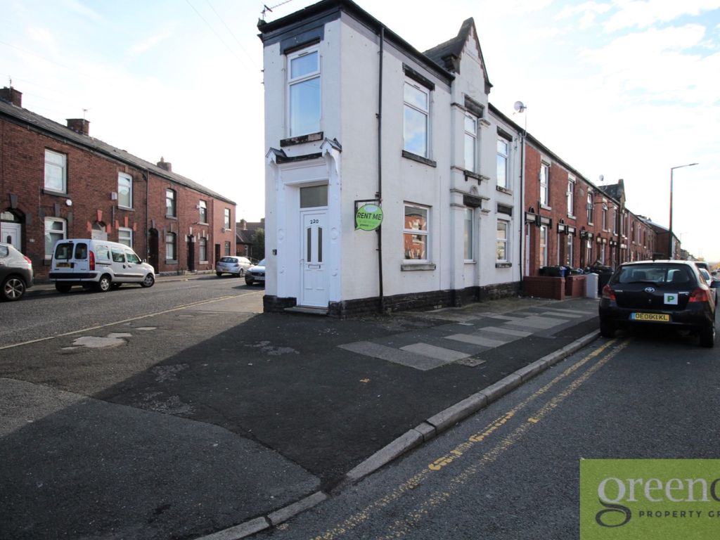 3 bed semidetached house to rent in Whiteacre Road, AshtonUnderLyne