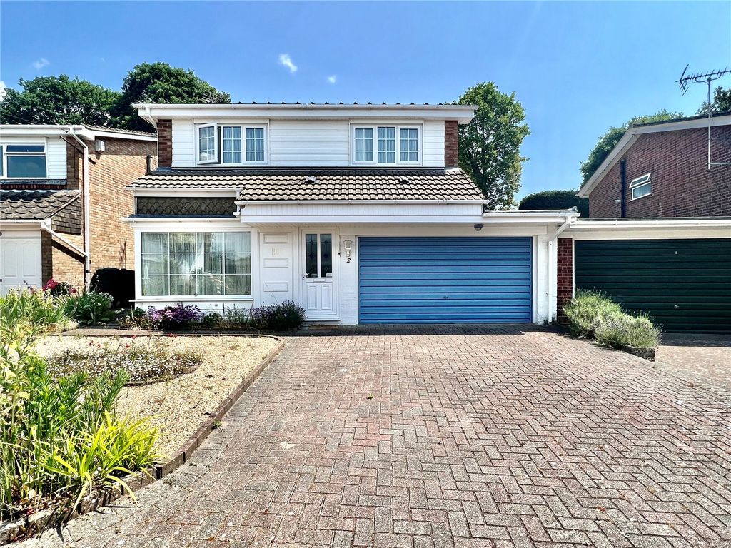 4 bed detached house for sale in Cavendish Close, Waterlooville