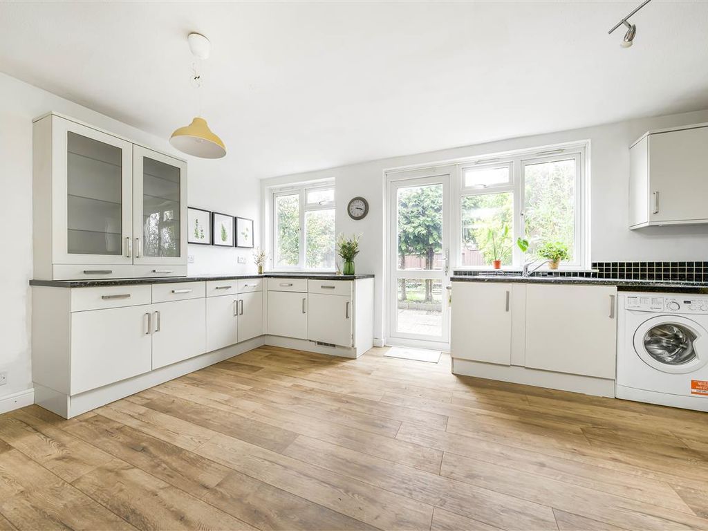 4 bed terraced house for sale in Dowdeswell Close, London SW15, £