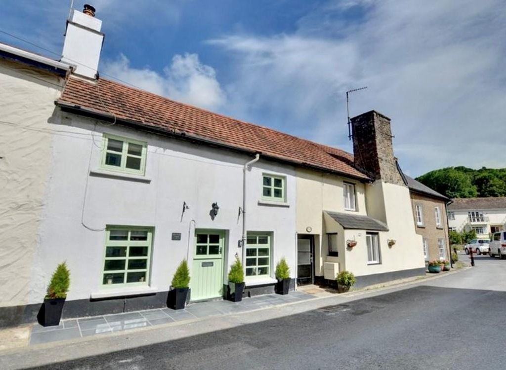 2 bed cottage for sale in Church Street, Braunton EX33, £284,950 Zoopla