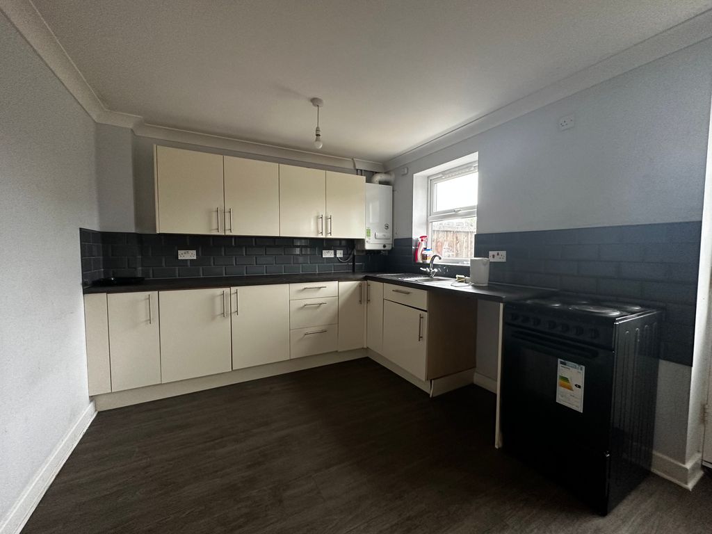 3 bed terraced house to rent in Huntingdon Road, Chatteris PE16, £900