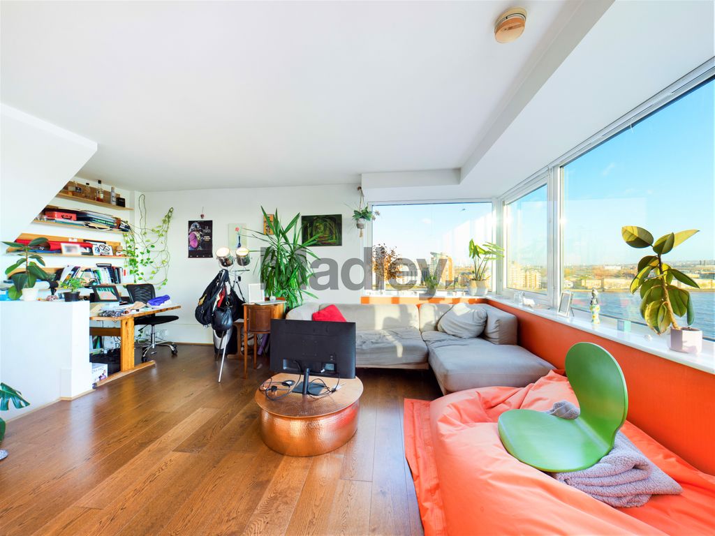 Aragon Tower, London SE8  