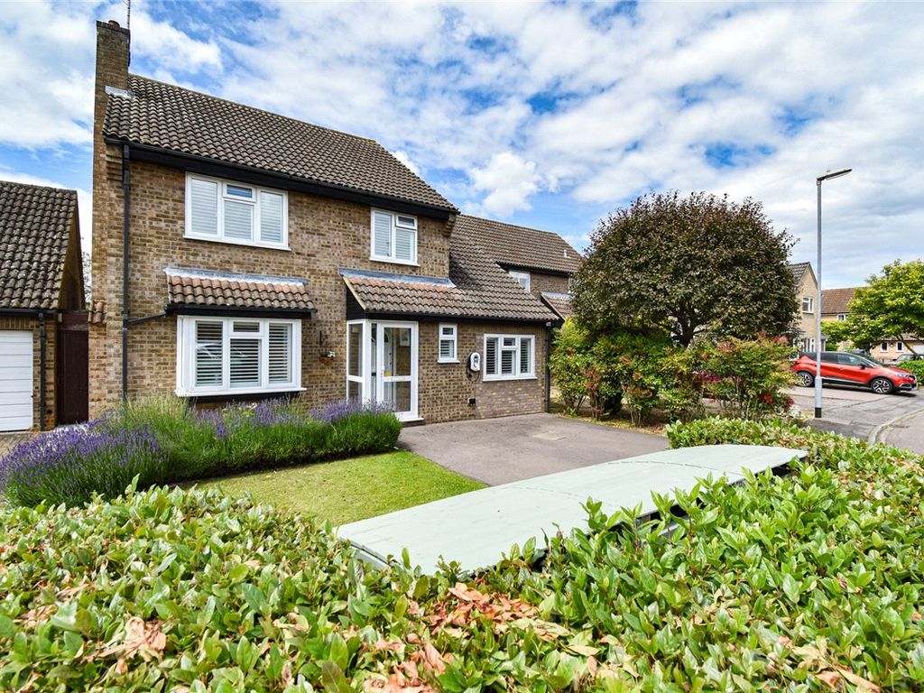 4 bed detached house for sale in Dwyer Joyce Close, Histon, Cambridge