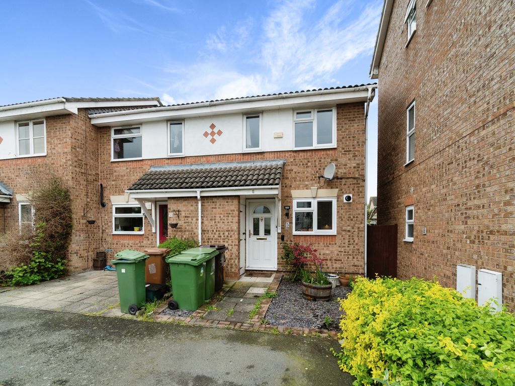 2 bed end terrace house for sale in Munslow Gardens, Sutton SM1 Zoopla