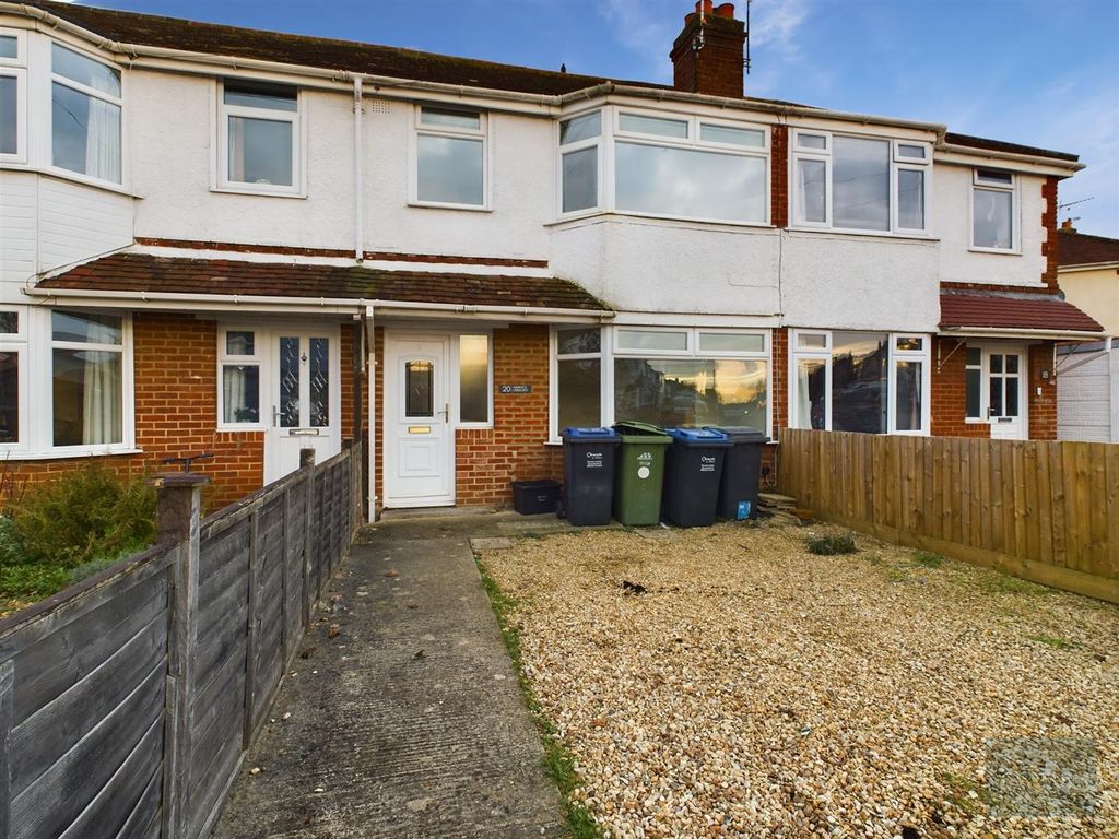 3 bed terraced house for sale in Warwick Crescent, Melksham SN12, £