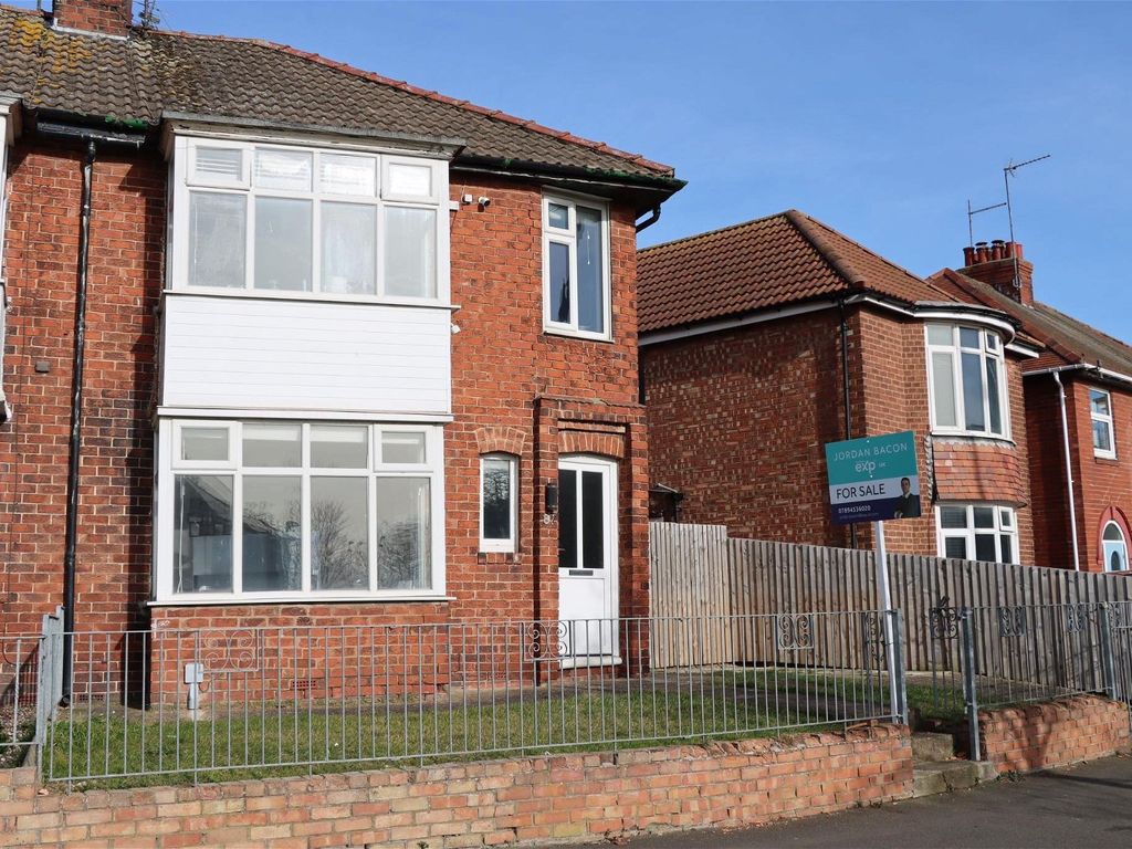 3 bed semidetached house for sale in Queensgate, Bridlington YO16 Zoopla