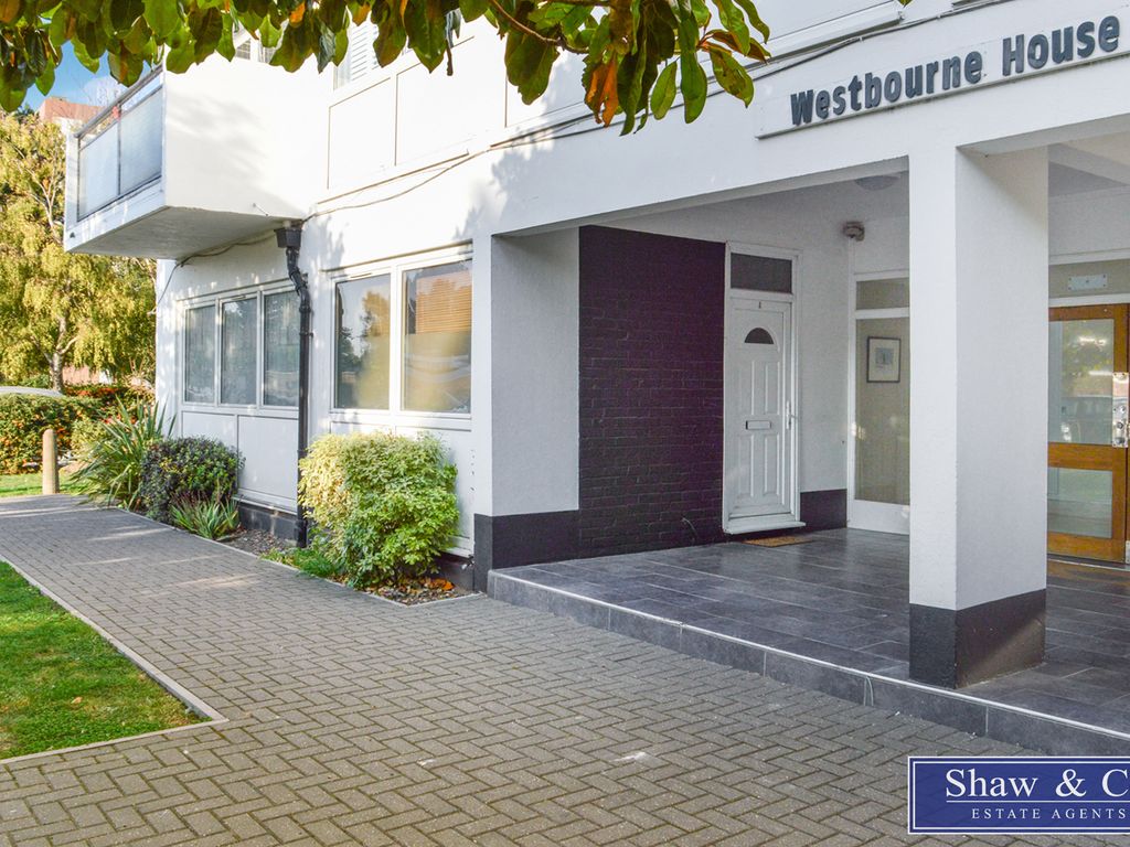 3 bed flat for sale in Wheatlands, Heston, Hounslow TW5, £399,950 Zoopla