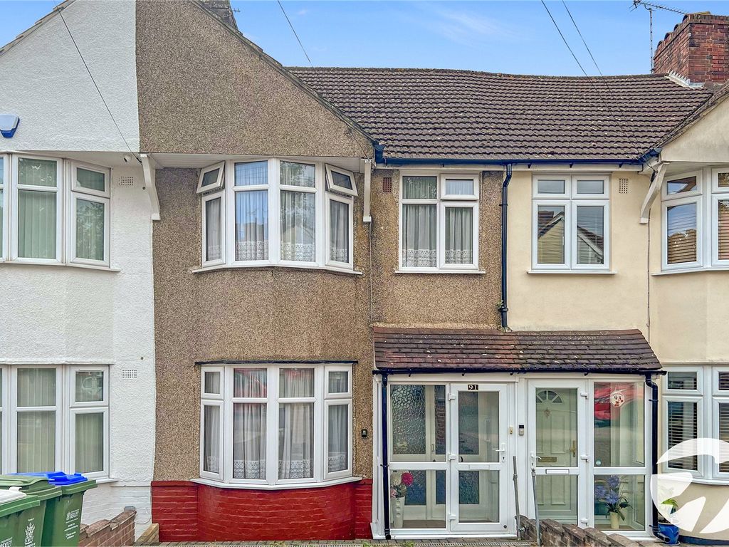 3 bed semidetached house for sale in Buckingham Avenue, South Welling