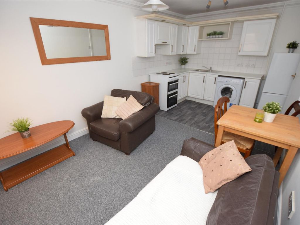 1 bed flat to rent in The Ashbourne, Drewry Court, Uttoxeter New Road