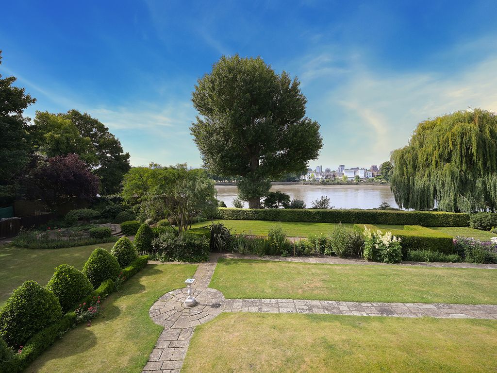 Rivermead Court, Ranelagh Gardens, Hurlingham SW6, Fulham,