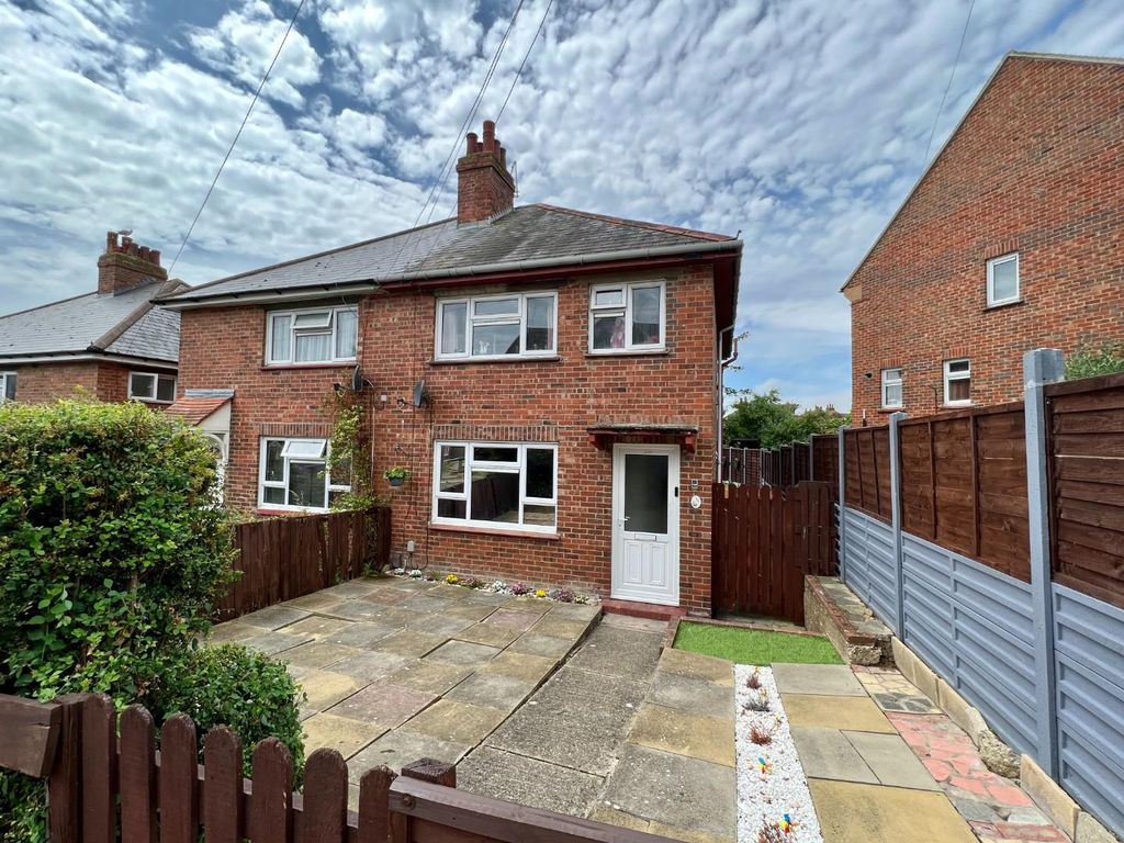 3 bed semidetached house for sale in Dallas Brett Crescent, Folkestone