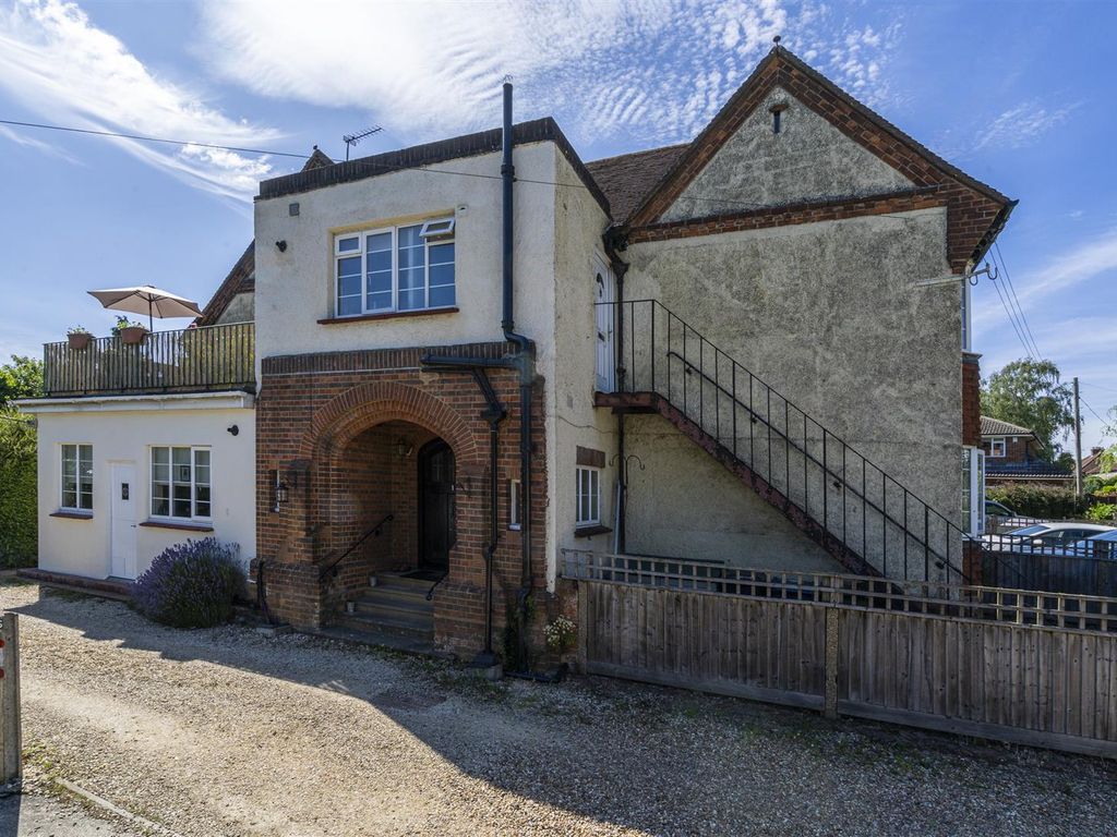 1 bed flat for sale in Totteridge Road, High HP13 Zoopla