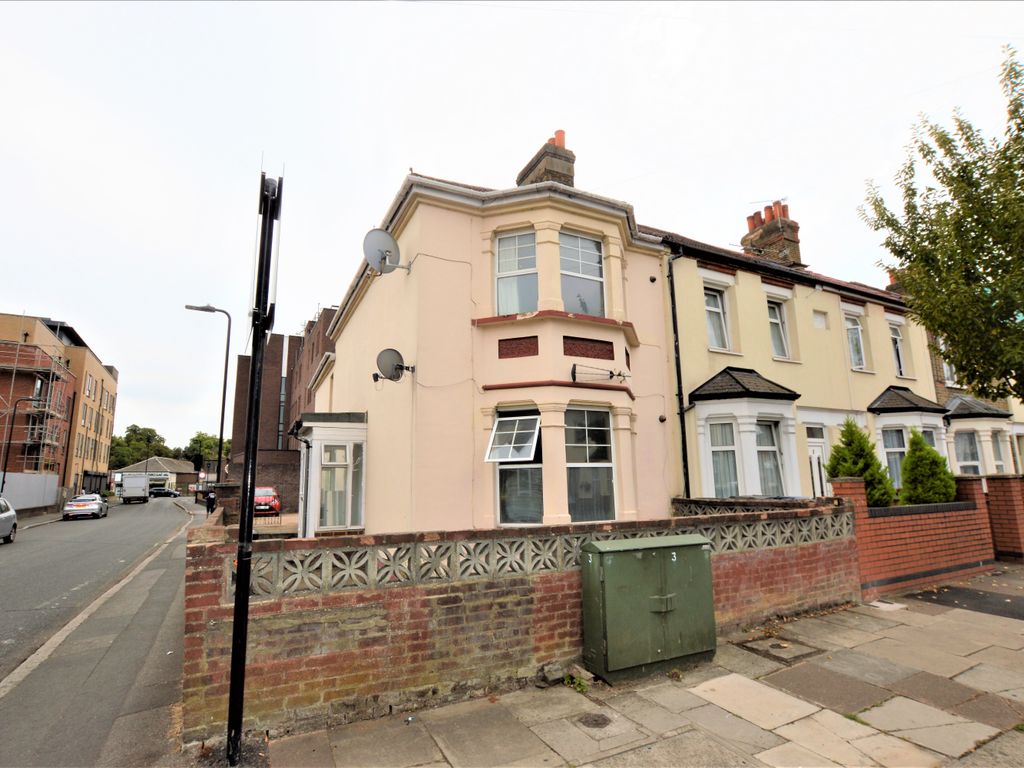 3 bed terraced house for sale in North Road, Southall UB1 Zoopla