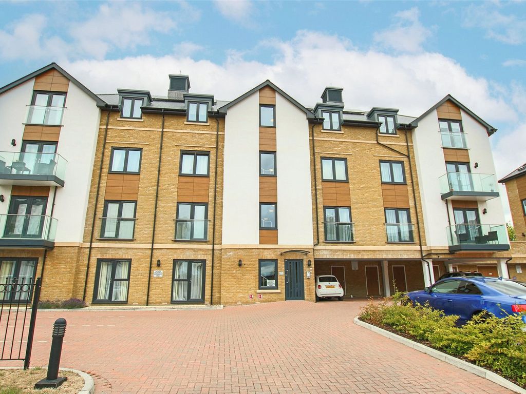 2 bed flat to rent in Clarendon Way, Colchester, Essex CO1 Zoopla