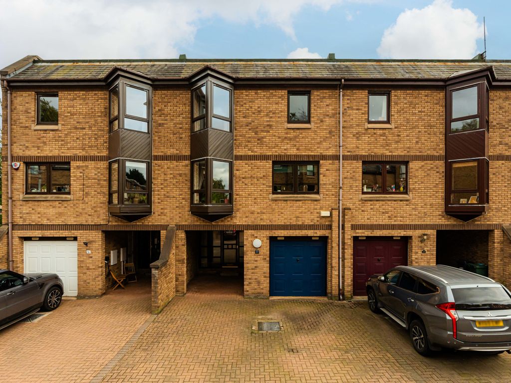 4 bed town house for sale in 37 Beechmount Park, Edinburgh EH12, £