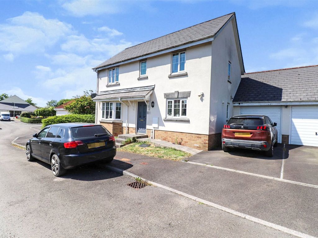 3 bed detached house for sale in The Willows, Chilsworthy, Holsworthy