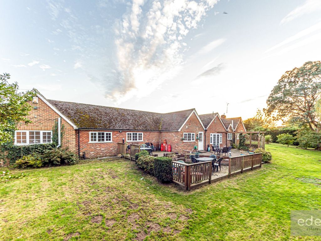 5 bed bungalow for sale in Ford Lane, Wrotham Heath TN15 Zoopla