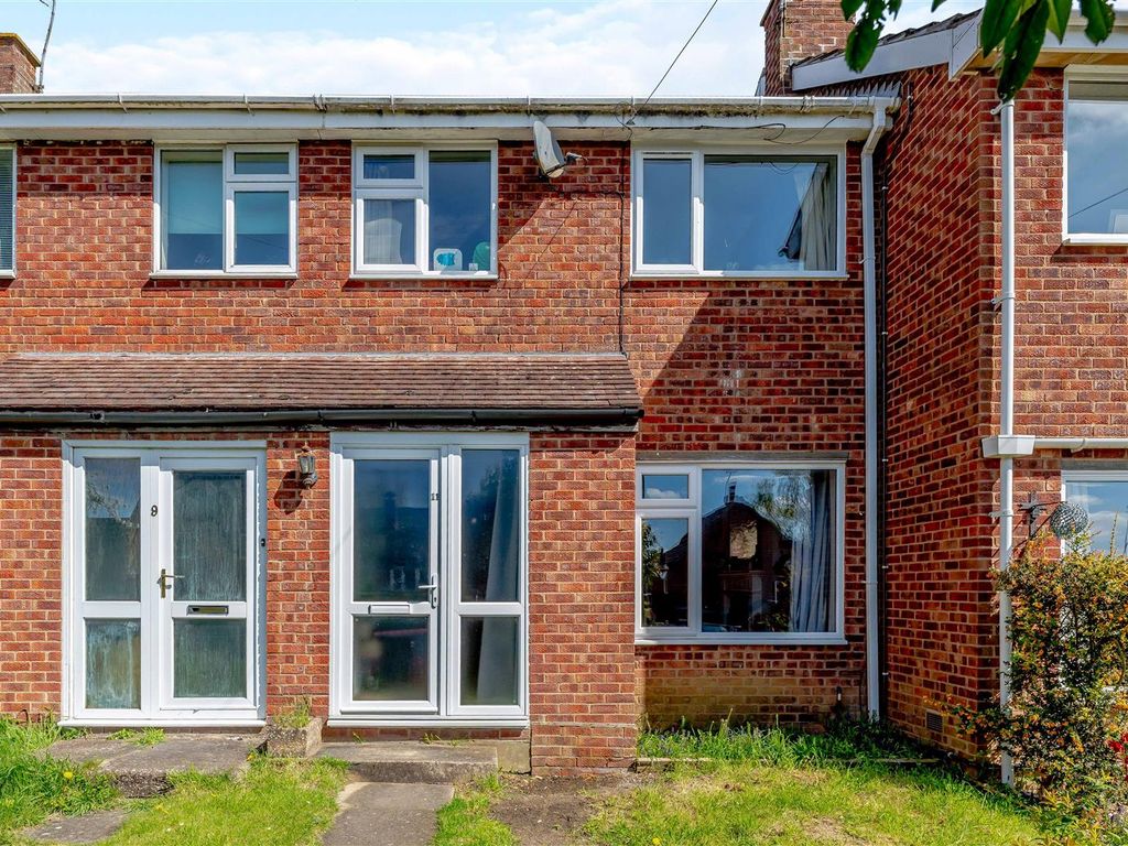 3 bed terraced house for sale in Poplar Road, Itchington
