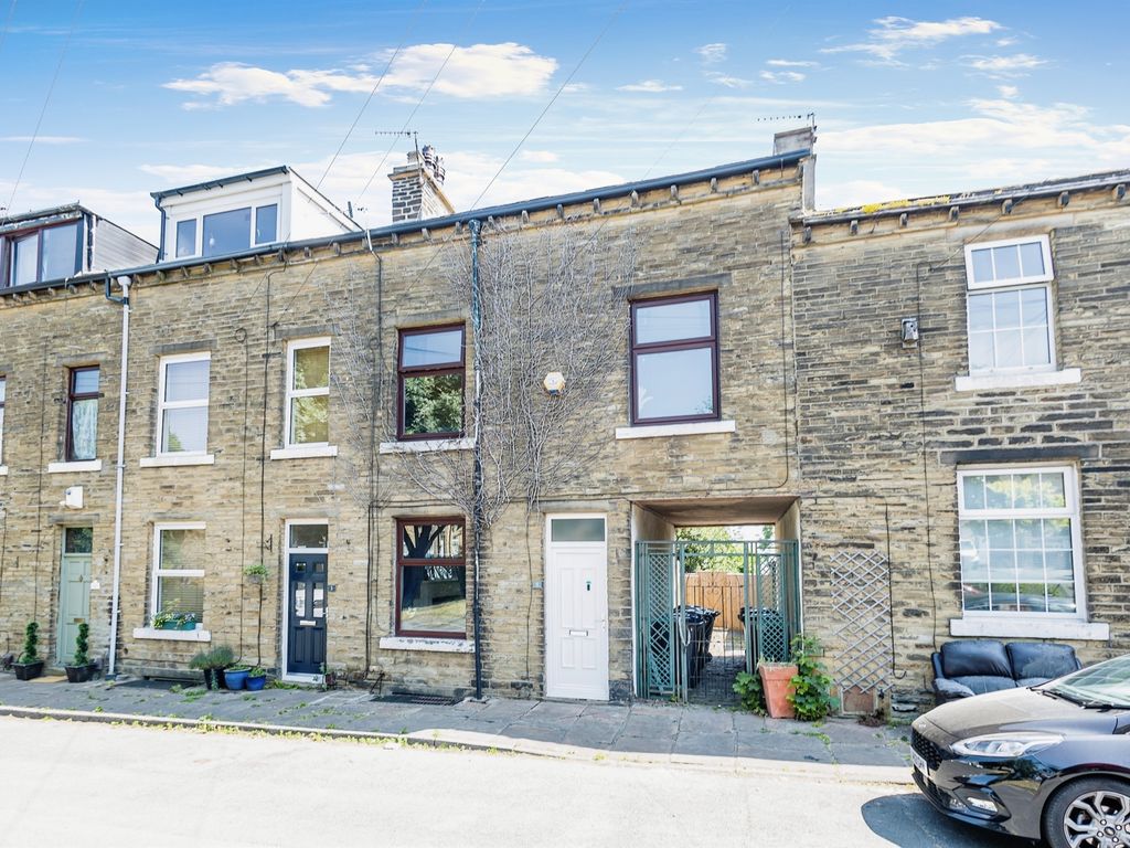 4 bed terraced house for sale in Townhill Street, Cottingley, Bingley