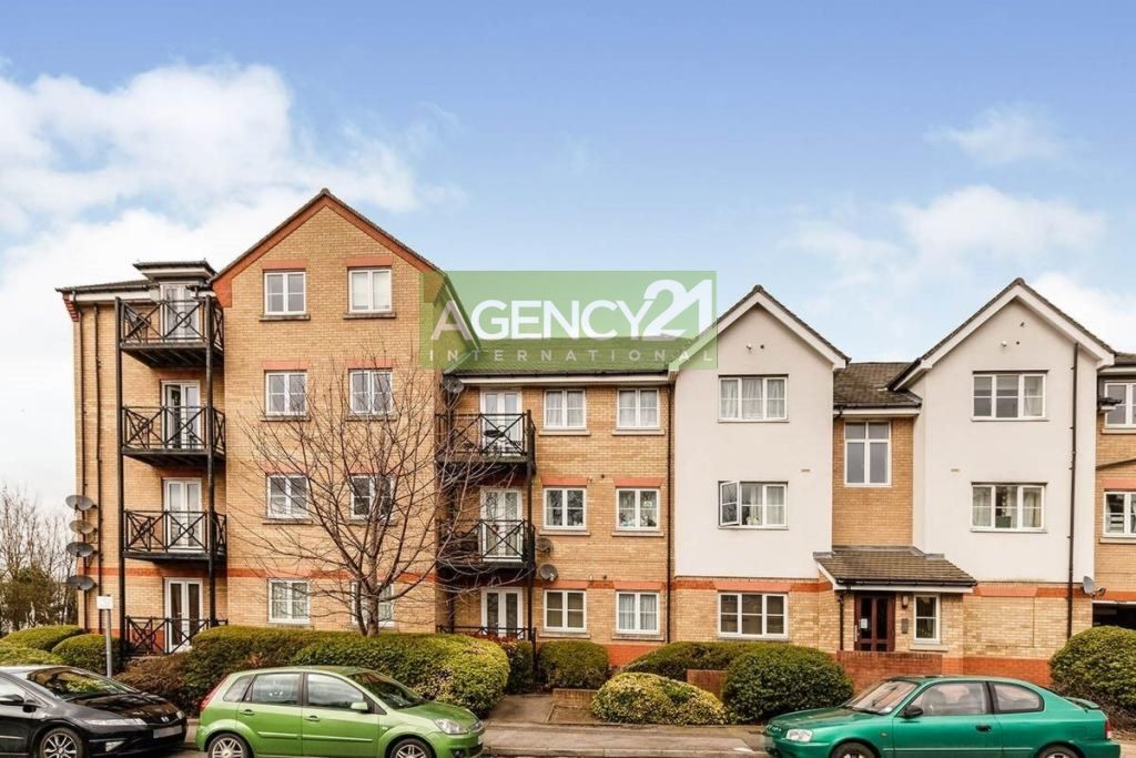 2 bed flat for sale in Charles Street, Kent DA9 Zoopla